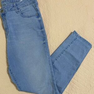 Old Navy Women's Light Blue Skinny Jeans